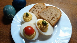 Plněná vajíčka na Velikonoce 2, recepty kuchaři do domu, foto: archiv www.kucharidodomu.cz